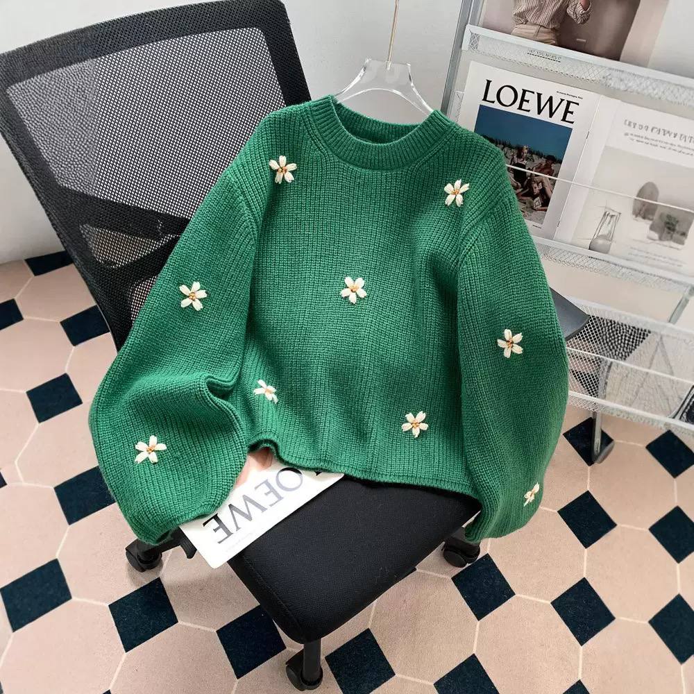 Women's Floral Embroidered Chunky Knit Sweater