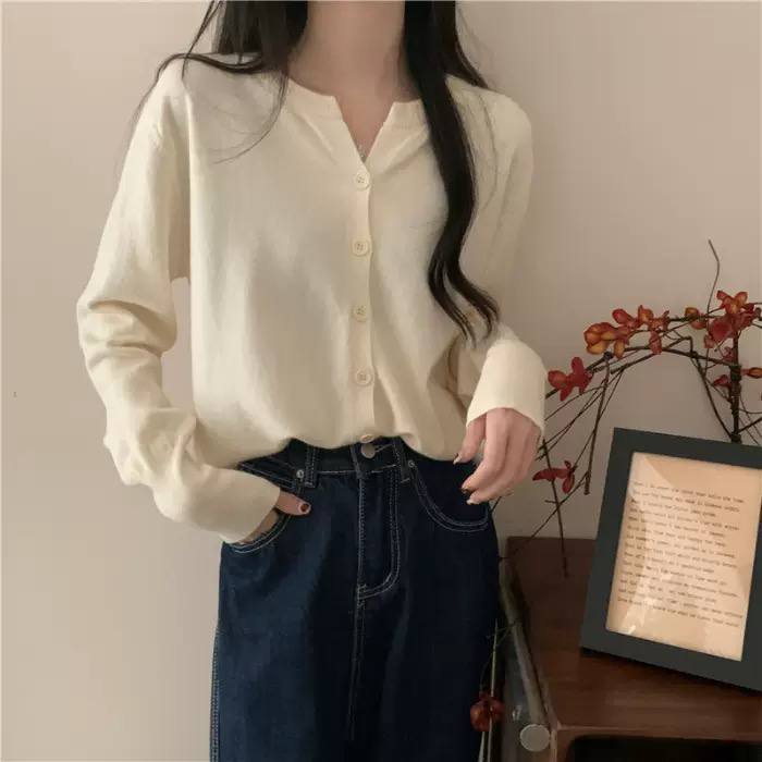 Women's Crew Neck Lightweight Knit Cardigan