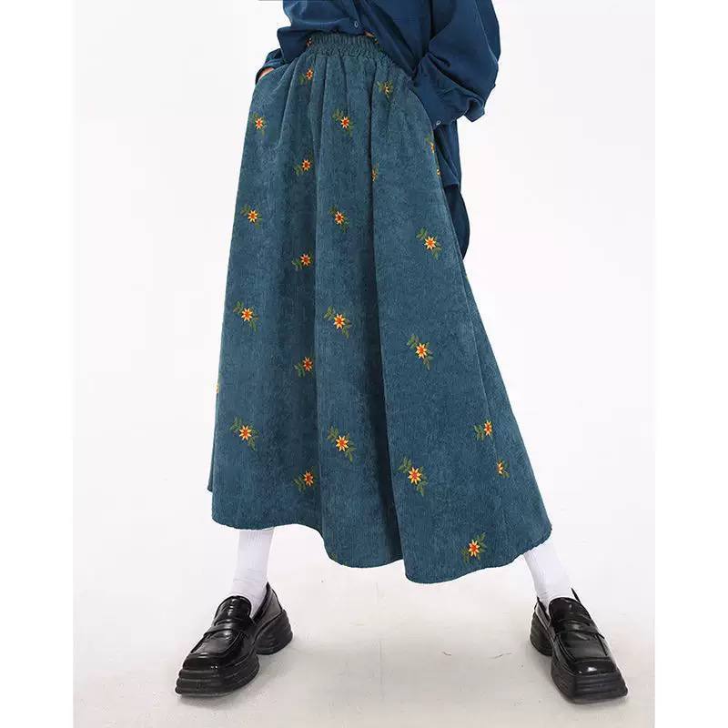 Women's Floral-Embroidered A-Line Midi Skirt