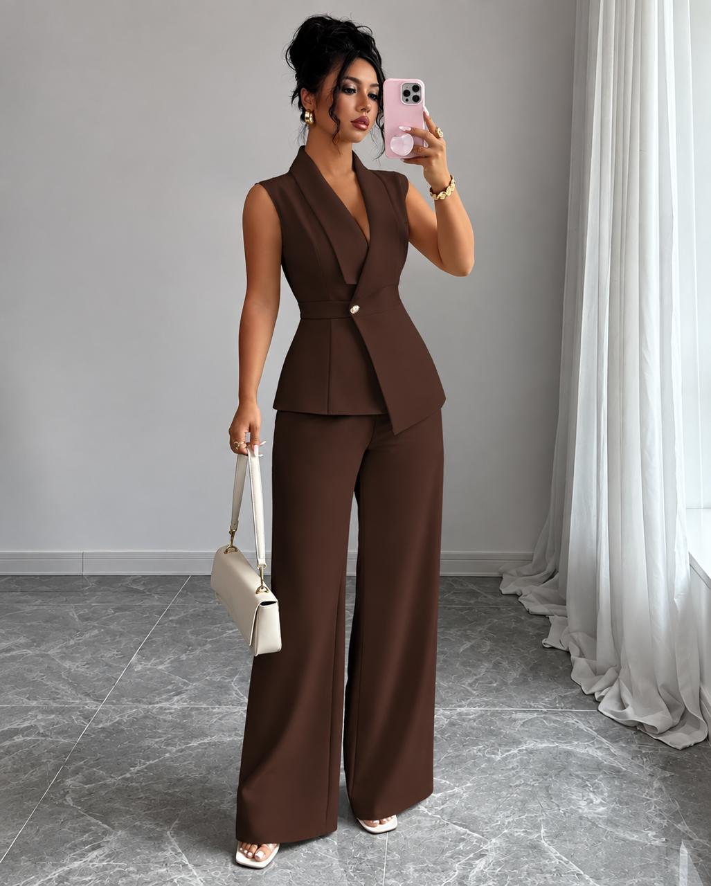 Women’s Sleeveless Tailored Blazer & Wide-Leg Trousers Suit Set