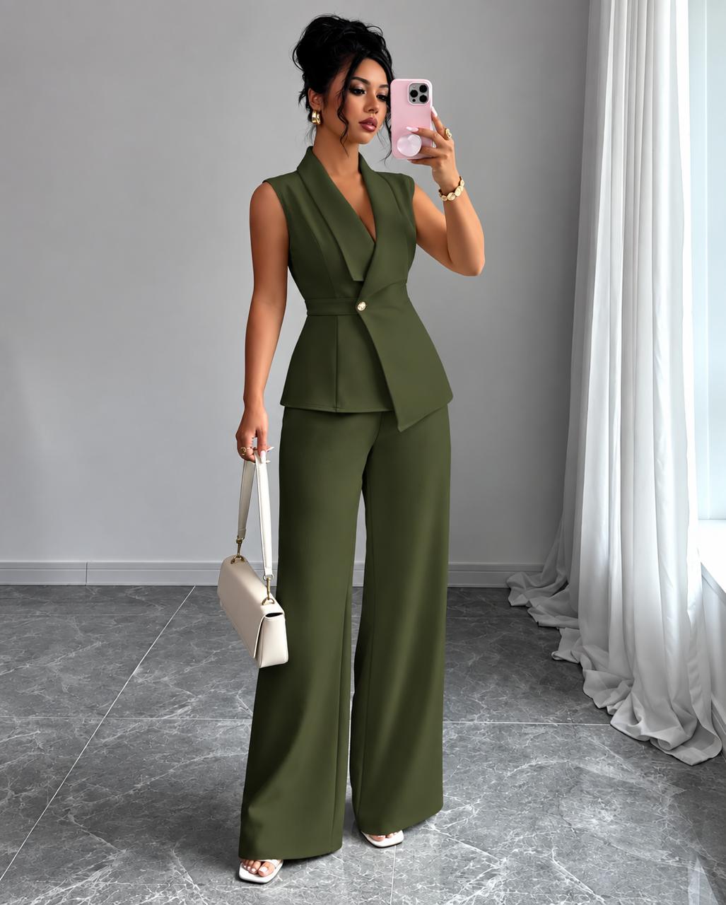 Women’s Sleeveless Tailored Blazer & Wide-Leg Trousers Suit Set