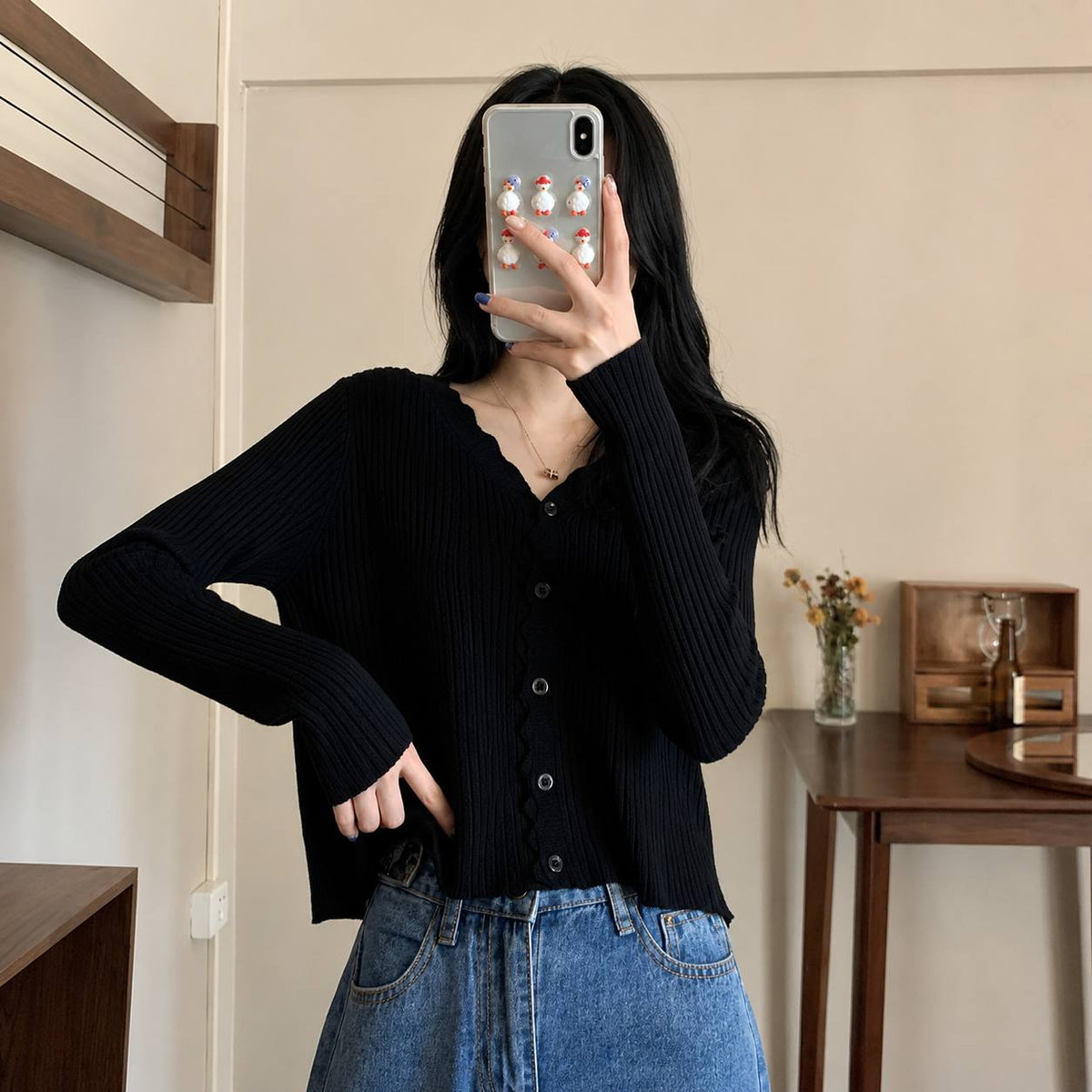 Women's Ribbed Scallop-Edge Button-Front Cardigan – Black