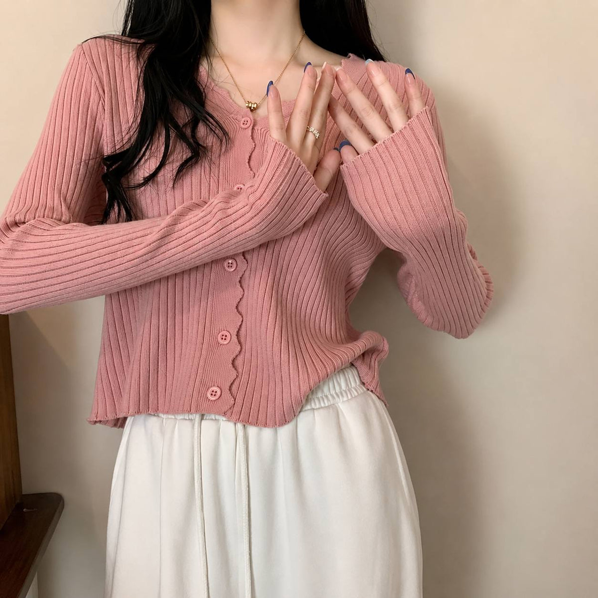Women's Ribbed Scallop-Edge Button-Front Cardigan – soft pink
