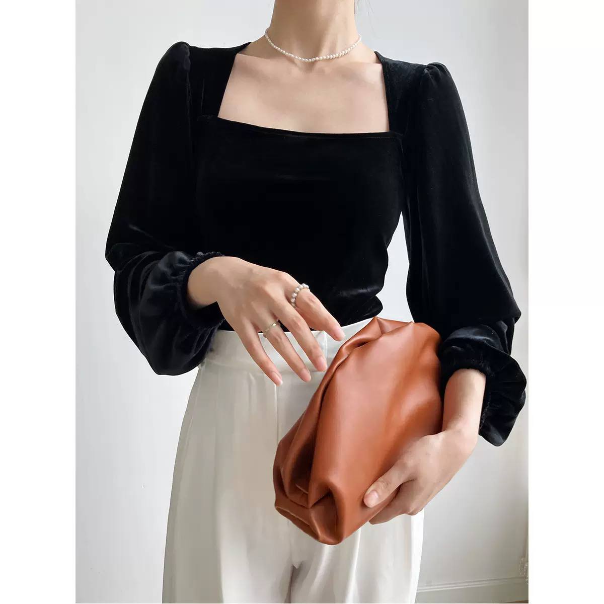 Women's Square-Neck Balloon-Sleeve Velvet Blouse – additional product image