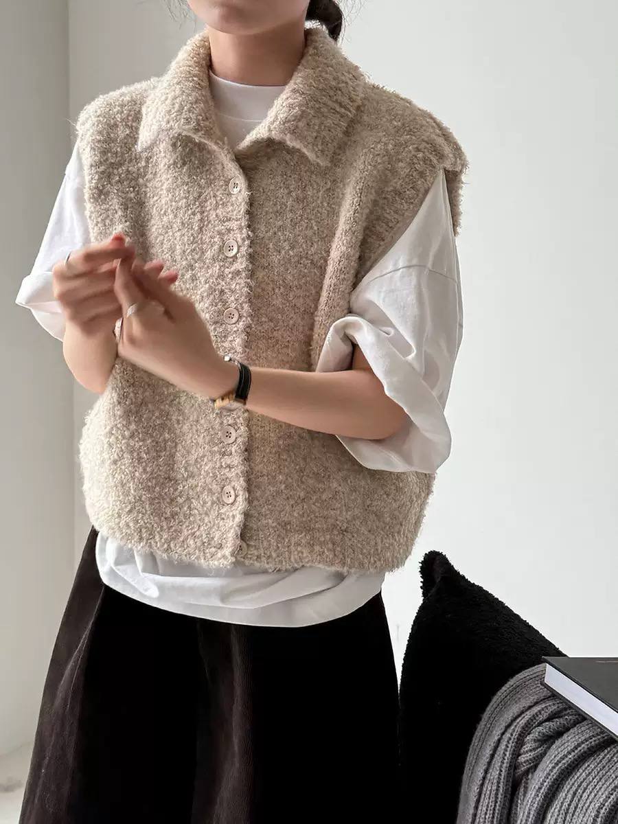 Women's Soft Textured Button-Front Sleeveless Cardigan - Beige