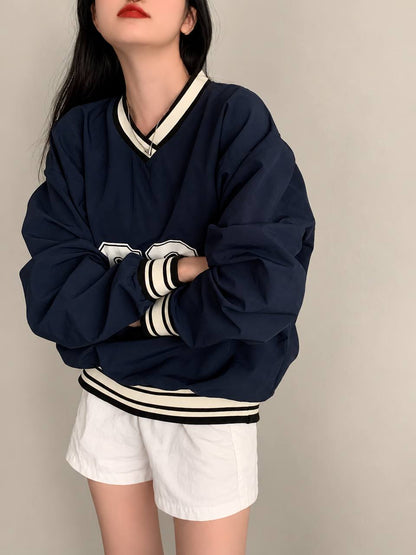 Oversized Varsity V-Neck Graphic Sweatshirt - Navy