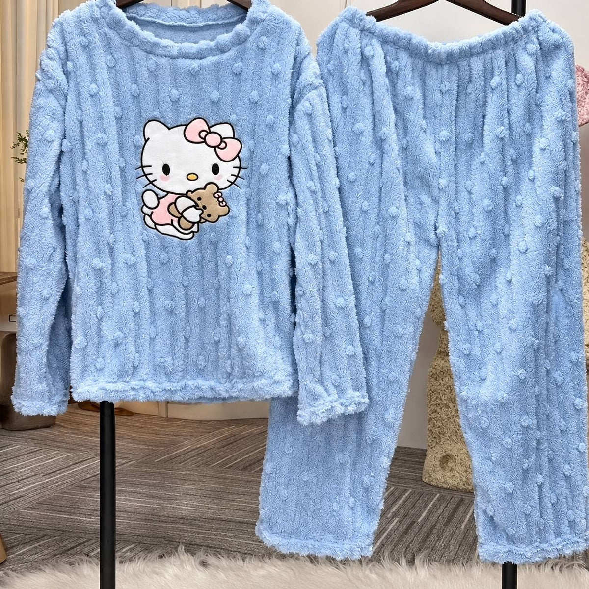 Textured Cat Motif Pyjama Set With Long Sleeves – Light Blue