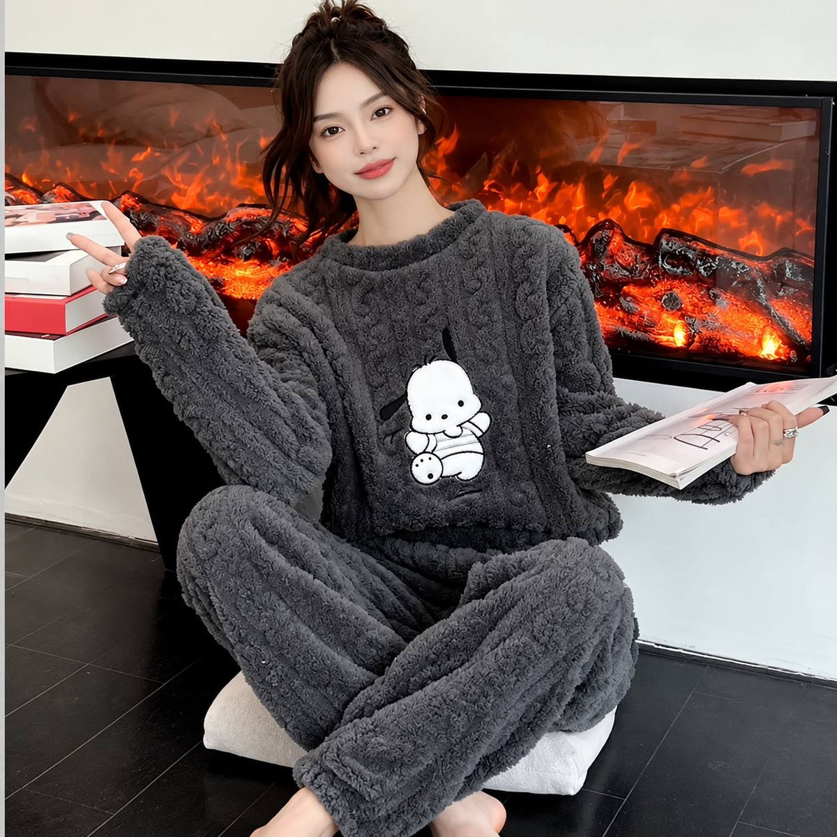 Textured Long Sleeve Pyjama Set With Dog Motif – Dark Grey