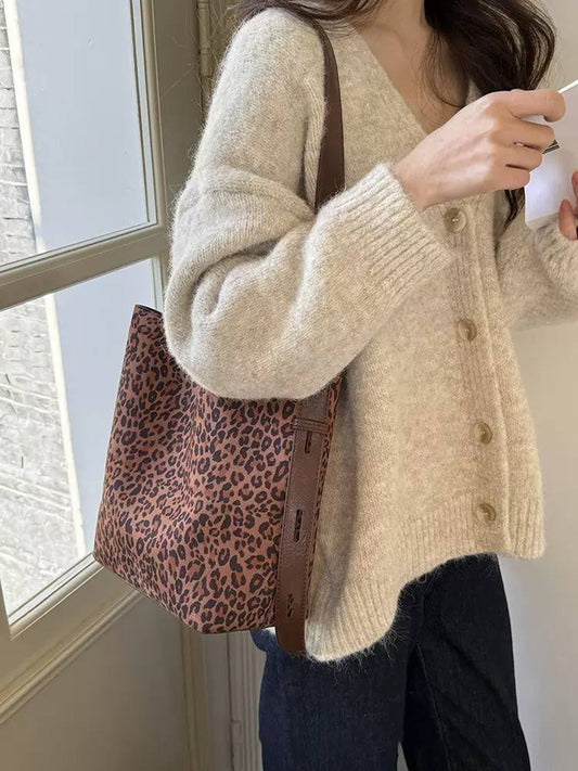 Open-Top Tote Bag With Adjustable Shoulder Strap – Brown Leopard