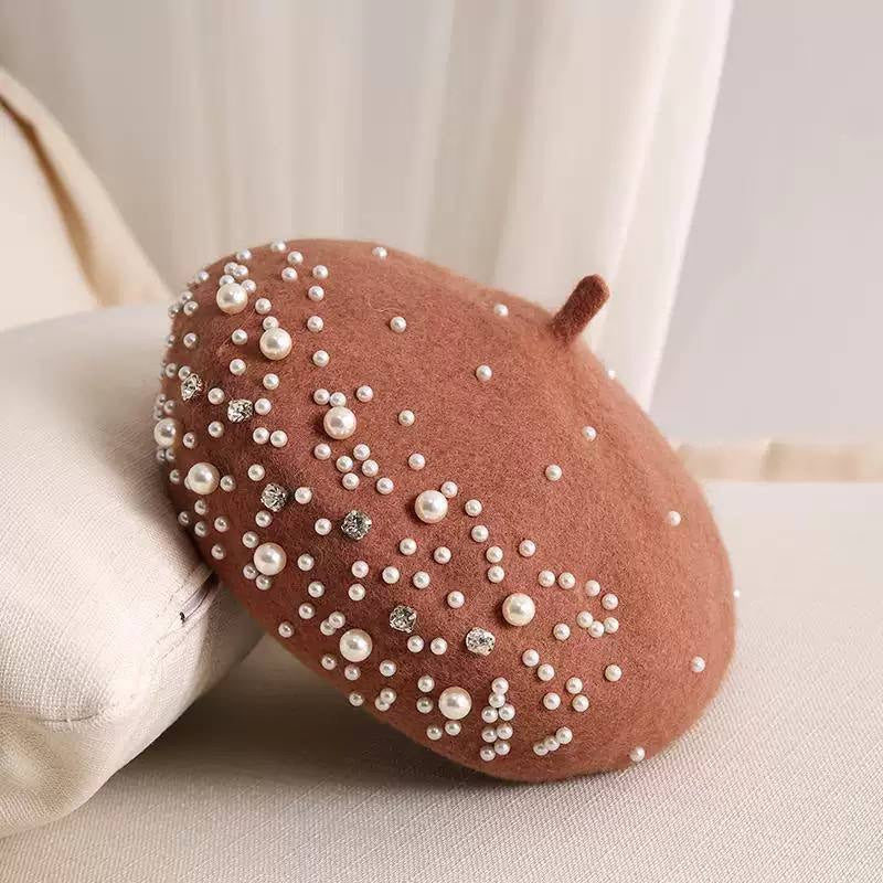 Classic Beret With Pearl-Effect And Sparkling Embellishments – Brown