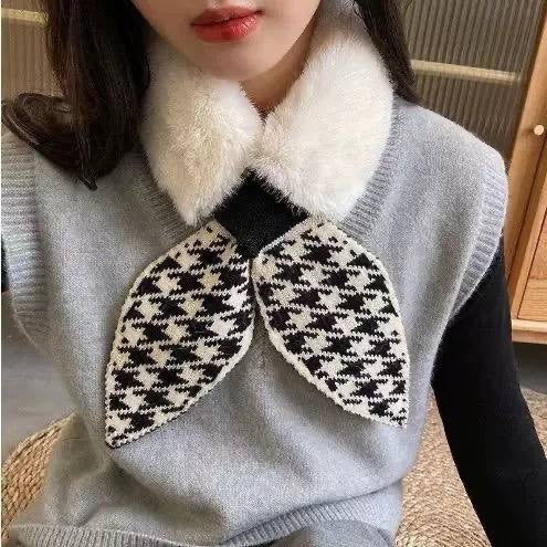 Fluffy Collar Scarf With Patterned Bow-Style Pointed Ends – White Houndstooth